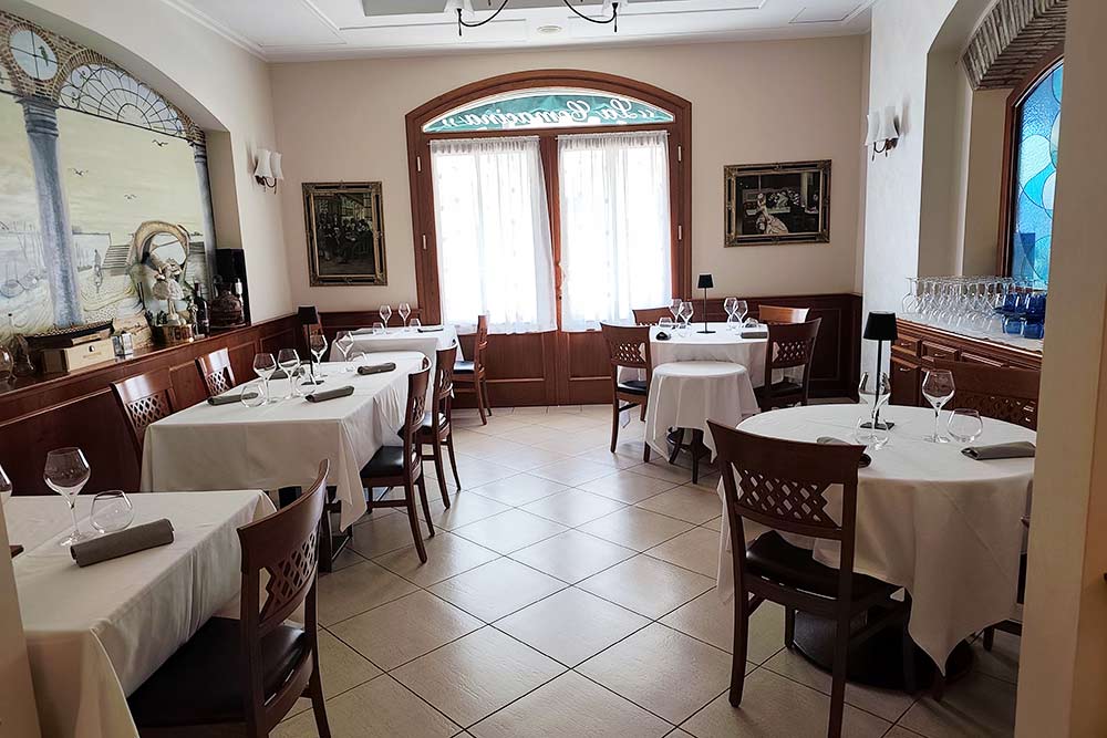 Comacchio - Le restaurant de la Comacina.