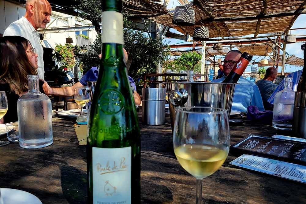 Le picpoul de Pinet est le cépage endémique des rives de l’étang de Thau.