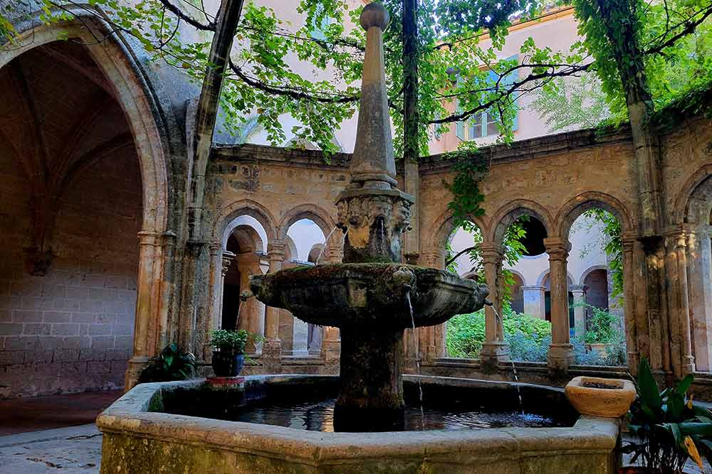 Etang de Thau - La fontaine de l’abbaye a été classée.