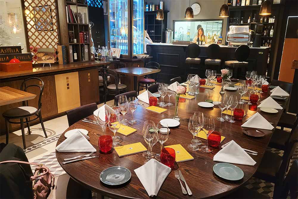 Etang de Thau - Une ambiance qui se veut « luxe rural » au restaurant « Côté Mas »