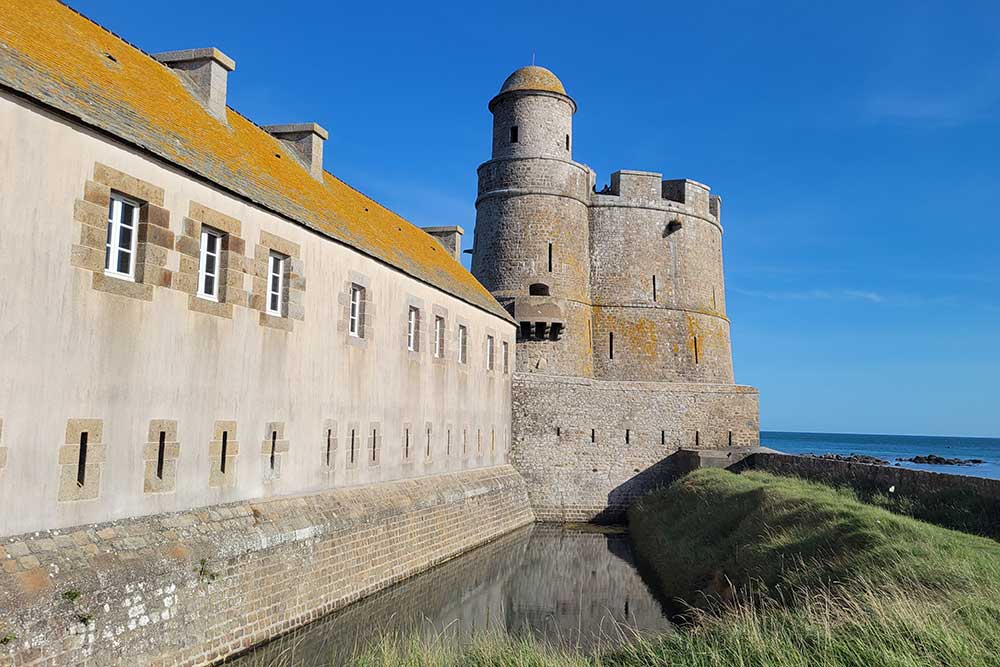 La tour Vauban garde l’île Tatihou.